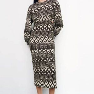 NWT ZARA CUT OUT PRINTED DRESS